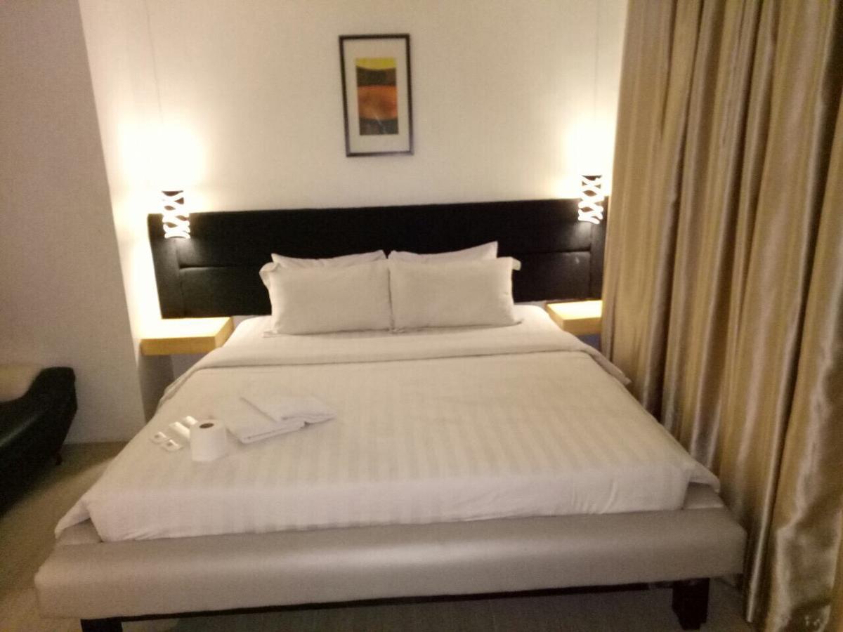 Dragonlink Suites @ Bel-Air Soho Makati City Eksteriør bilde
